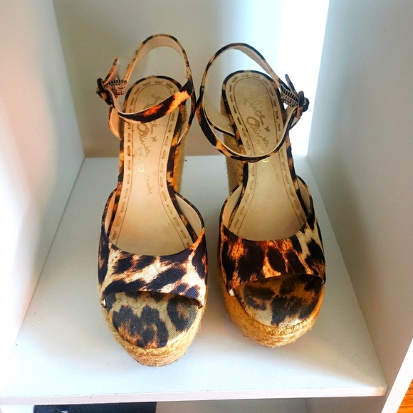 Alice + Olivia Stella leopard canvas print wedge espadrille sandals Size 7.5 - Picture 2 of 4
